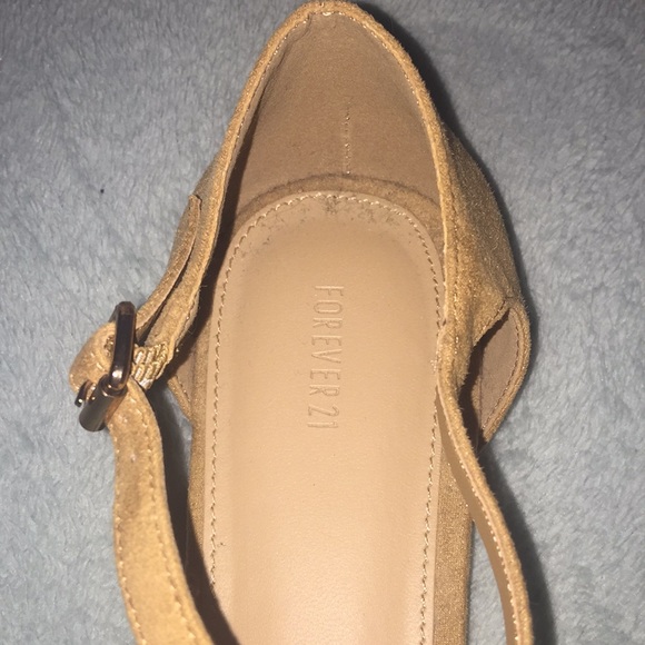 NEVER worn before flats!! - Picture 3 of 4